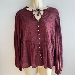 Old Navy Boho Eyelet Peasant Blouse Burgundy Tie Neck Top Small
